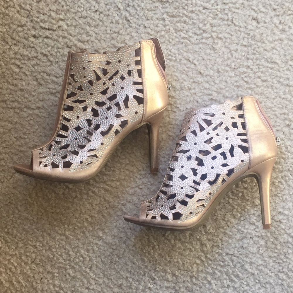 💫 Stunning Heels 💫